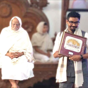 Image of Rahul Kapoor Mindset Coach with Pujya Acharya PadmaSagar Suriji MS Saint of the Nation